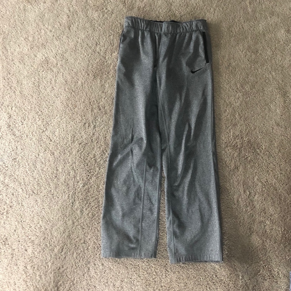 Girl Nike Youth L sweats